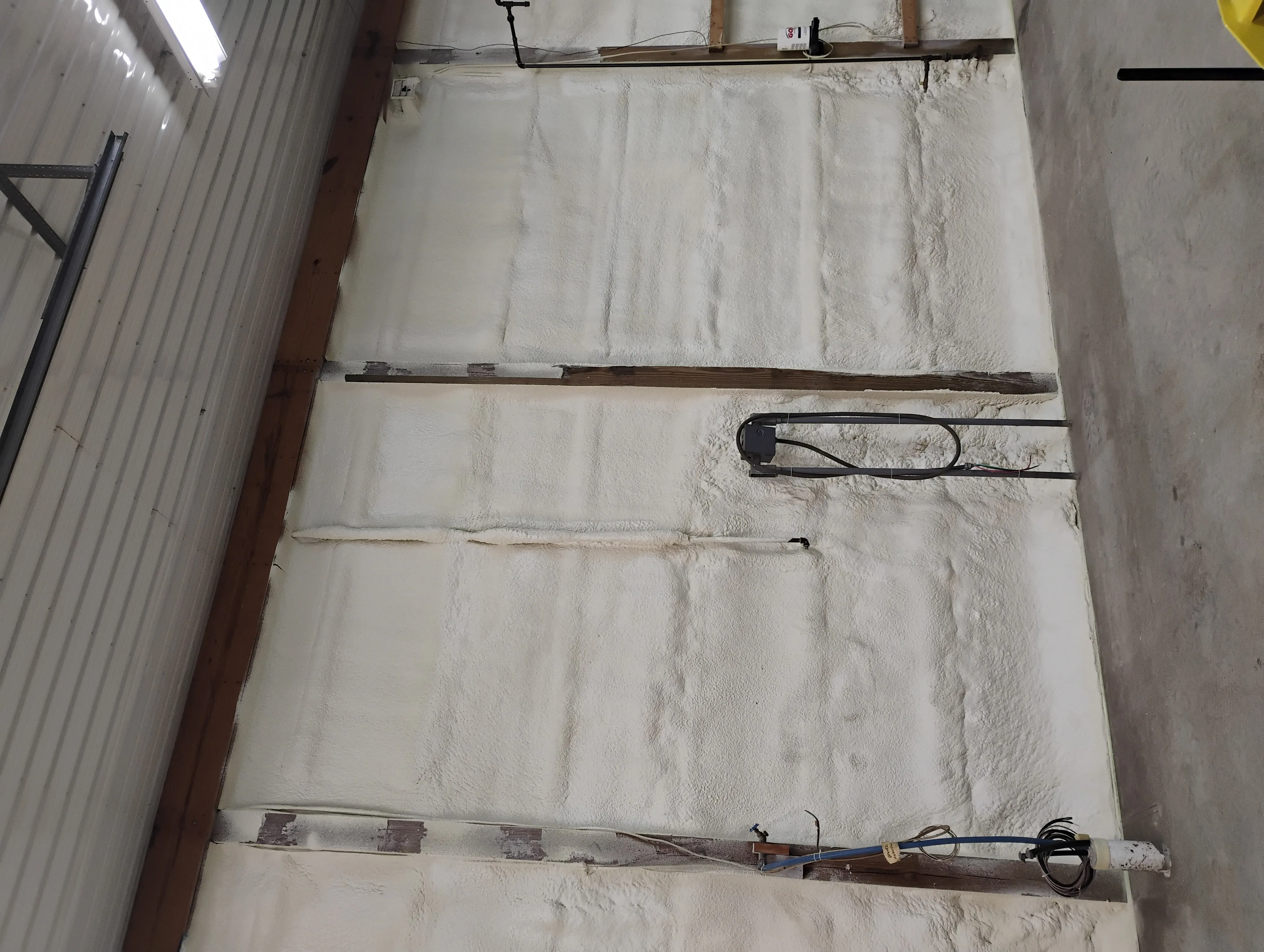 Foam roof texture and edge detail